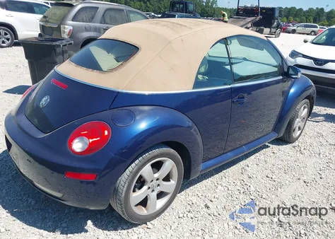 2006 Volkswagen New Beetle 2.5 z USA, uszkodzony, nr VIN 3VWSF31Y86M313894